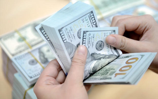 Tỷ giá ngoại tệ ngày 12/4: USD giữ đà ổn định, chênh lệch mua - bán duy trì 230 đồng