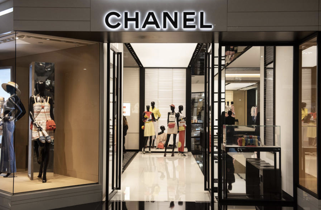 Hàng xa xỉ ở Dubai suy giảm khó phục hồi do tác động xung đột