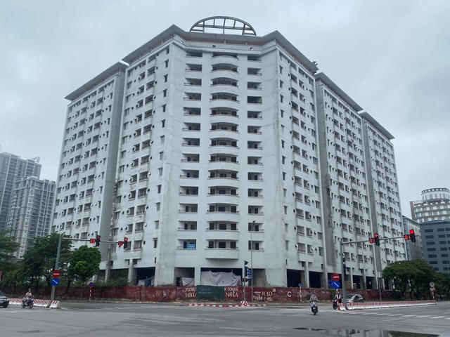 Hà Nội dành tối thiểu 1/3 diện tích kinh doanh dịch vụ cho hộ tái định cư tham gia đấu giá thuê