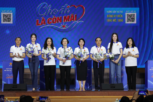 "Cho đi là còn mãi": Nối dài sự sống từ nghĩa cử hiến mô, tạng