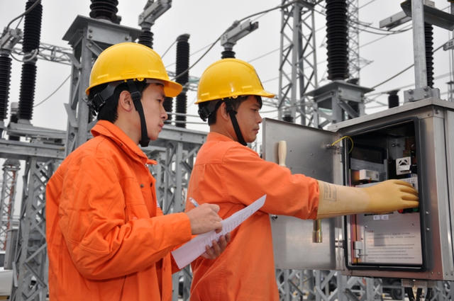 Bộ Công Thương đề xuất sửa quy định giá bán điện theo giờ