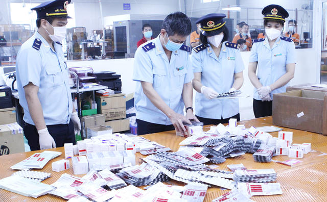 Sửa đổi thành phần Ban Chỉ đạo quốc gia chống buôn lậu, hàng giả