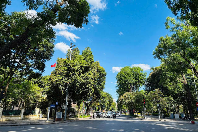 Thời tiết 13/6: Hà Nội nắng nóng gay gắt, miền Trung có nơi trên 38°C