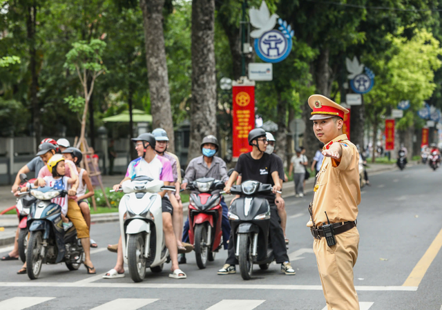 Điều chỉnh giao thông nút Láng Hạ - Giảng Võ để thi công cầu vượt Vành đai 1