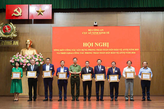 Agribank được tặng Bằng khen trong công tác xây dựng phong trào Toàn dân bảo vệ an ninh Tổ quốc