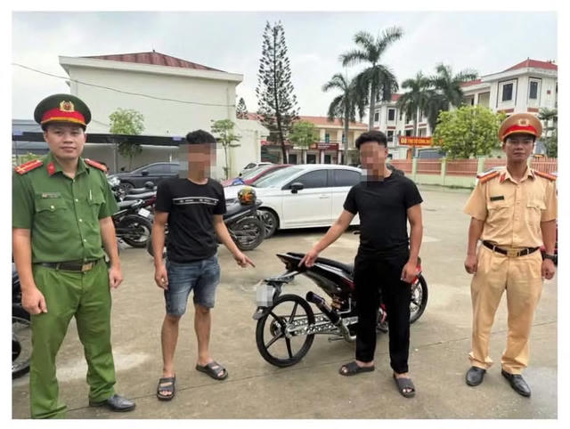 Mượn xe "độ" quay clip đăng TikTok câu view, 2 thanh niên bị phạt gần 40 triệu đồng