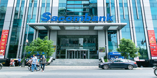 SACOMBANK trao tặng 15 tỷ đồng tri ân người có công với cách mạng