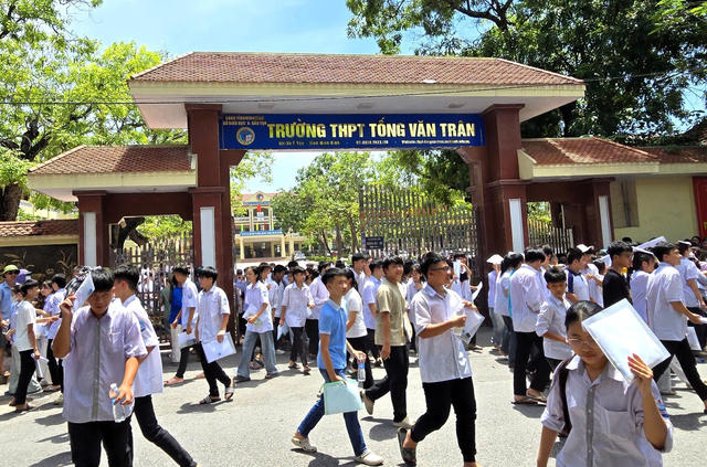 Ninh Bình hướng tới giảm 50% đầu mối trường công