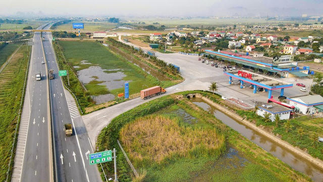 Đẩy nhanh xây dựng trạm dừng nghỉ trên cao tốc