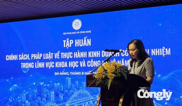 Thúc đẩy chuyển đổi xanh doanh nghiệp bằng AI, ESG và năng lượng sạch Thúc đẩy chuyển đổi xanh doanh nghiệp bằng AI, ESG và năng lượng sạch