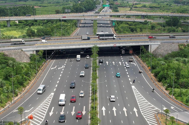 Cục CSGT đề xuất thí điểm "Làn vượt xe" trên cao tốc