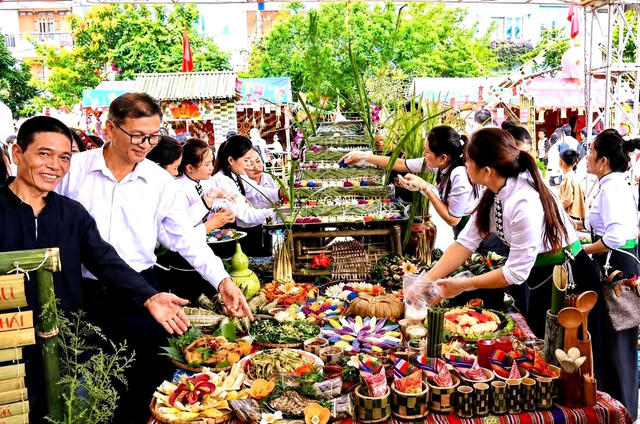 Đưa đặc sản vùng miền vào dòng khách du lịch