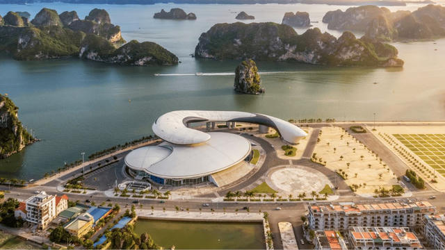 Quảng Ninh trở thành thành phố trực thuộc Trung ương 
