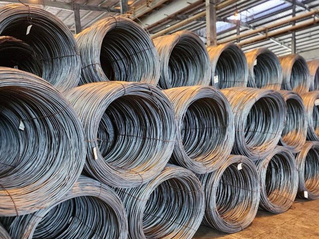 Giá thép sáng 2/9: Trong nước ổn định, quặng sắt nhích tăng