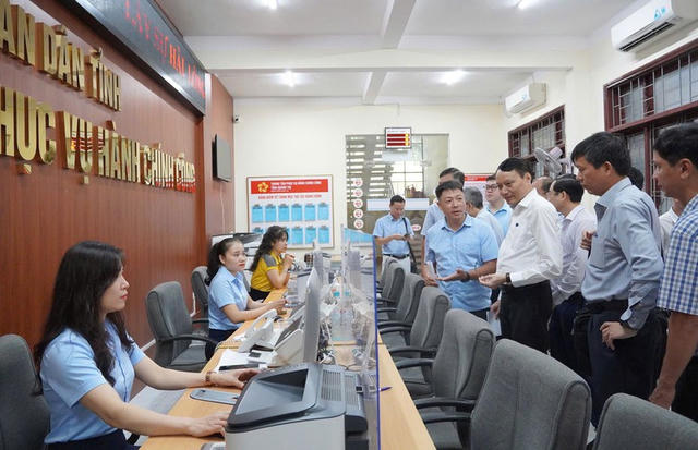 Gỡ điểm nghẽn, đưa chuyển đổi số từ “có” sang “dùng được”