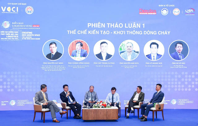 Giảm phụ thuộc đường bộ để hạ chi phí logistics
