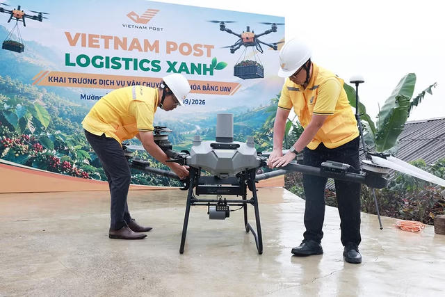 Vietnam Post vận hành UAV vận chuyển nông sản tại Điện Biên