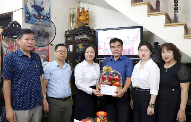 Chăm lo người lao động trở thành nét đẹp văn hóa Chăm lo người lao động trở thành nét đẹp văn hóa