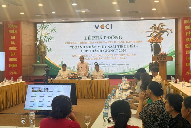 Doanh nhân tiêu biểu không chỉ được đo bằng kết quả kinh doanh