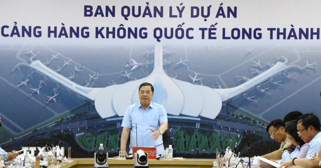 Phó Thủ tướng Phạm Gia Túc: Đảm bảo an toàn khi khai thác sân bay Long Thành Phó Thủ tướng Phạm Gia Túc: Đảm bảo an toàn khi khai thác sân bay Long Thành
