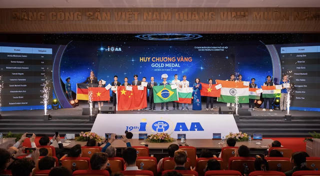 Việt Nam giành 6 huy chương Vàng tại Olympic Thiên văn và Vật lý thiên văn quốc tế