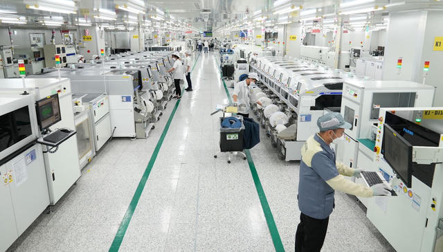 Doanh nghiệp Việt cần làm chủ công nghệ thay vì chỉ tăng tỷ lệ nội địa hóa Doanh nghiệp Việt cần làm chủ công nghệ thay vì chỉ tăng tỷ lệ nội địa hóa