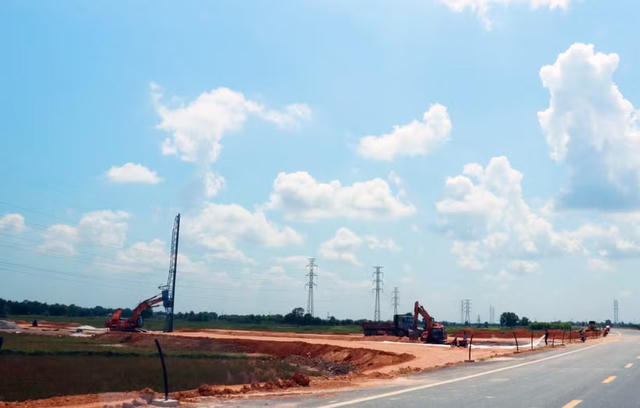 Quảng Trị áp dụng “luồng xanh” gỡ vướng 12 dự án quy mô 200.000 tỷ đồng