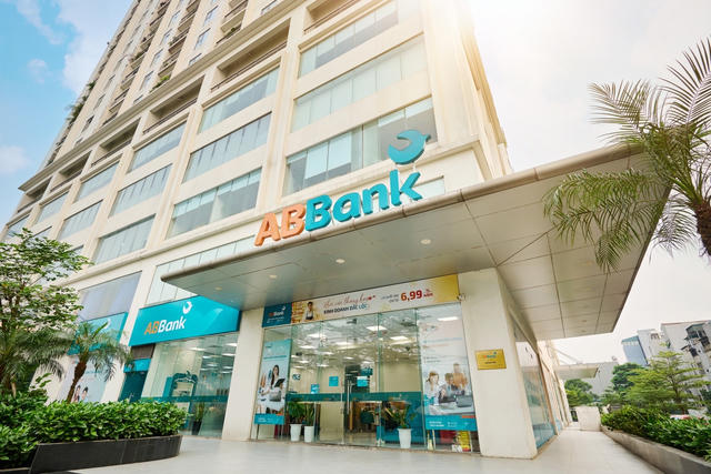 ABBank lãi hơn 4.300 tỷ đồng sau 9 tháng, thu ngoài lãi tăng mạnh ABBank lãi hơn 4.300 tỷ đồng sau 9 tháng, thu ngoài lãi tăng mạnh