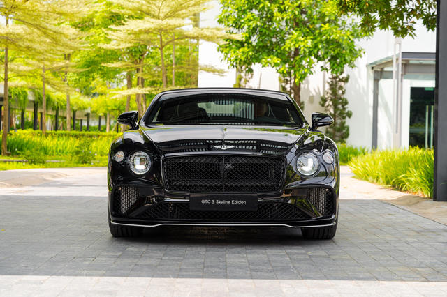 Bentley ra mắt xe mui trần độc bản dành riêng cho thị trường Việt Nam Bentley ra mắt xe mui trần độc bản dành riêng cho thị trường Việt Nam